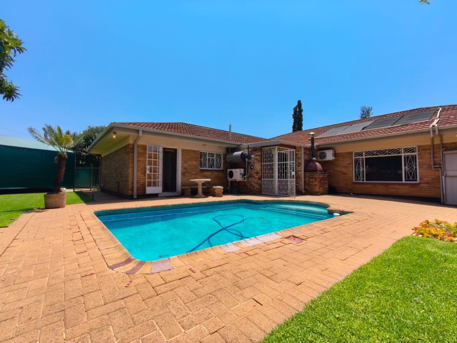 3 Bedroom Property for Sale in Potchefstroom North West